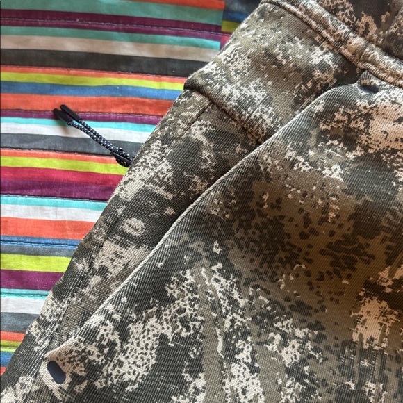 Nike tech fleece Black and Gray Camouflage Joggers size small slim fit nwt - Picture 7 of 16